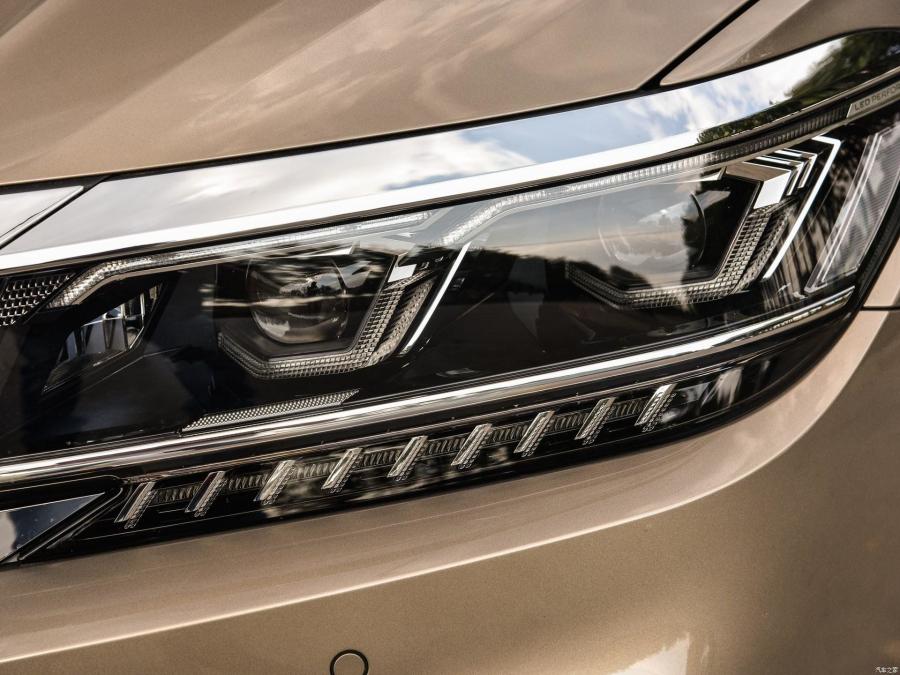 Детали интерьера Volkswagen Passat L 2018 года  (CN) (фото 15 из 24)